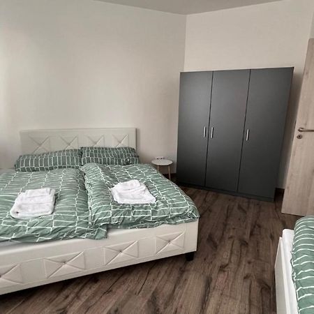 Air-Conditioned, 2 Room Apartment With Balcony, New Building Raca Bratislava Extérieur photo