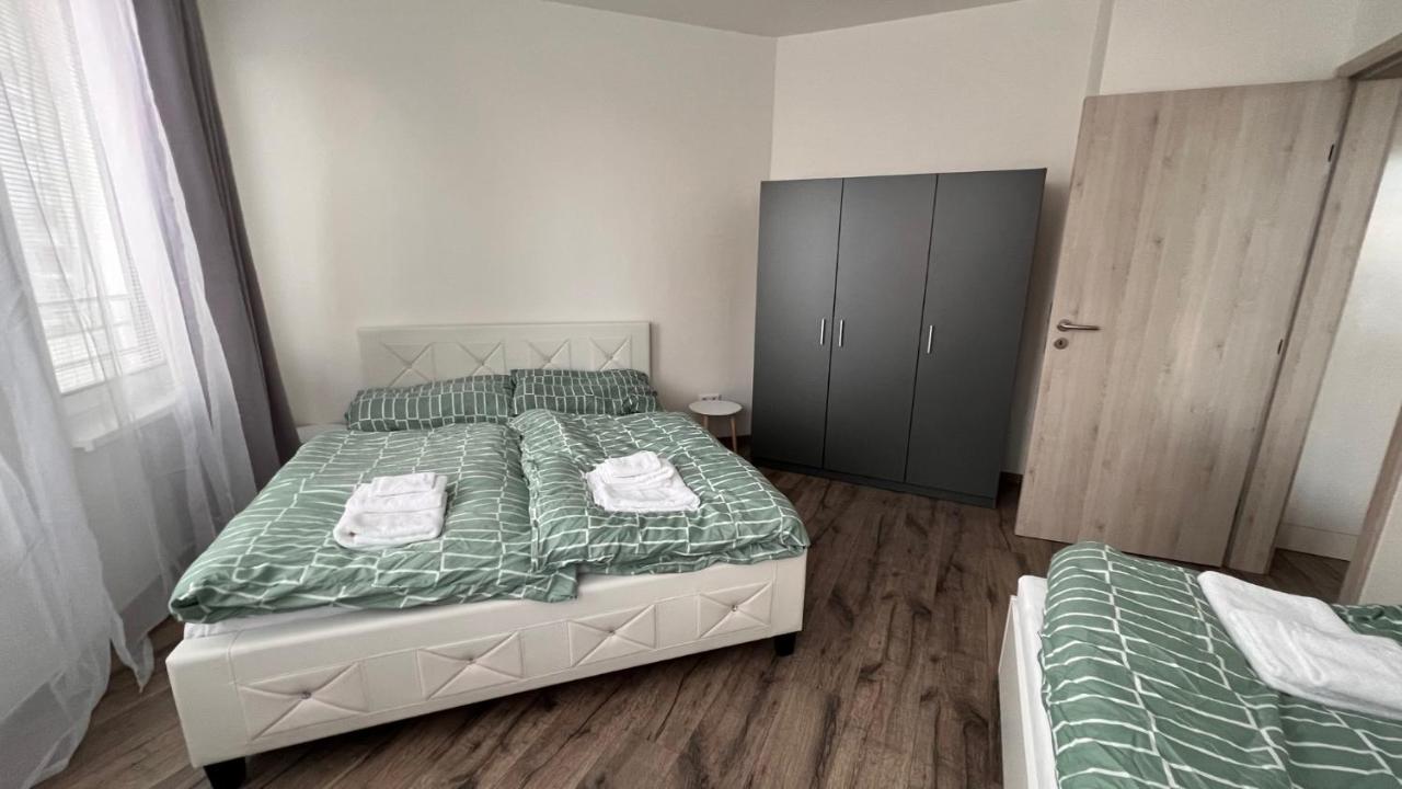 Air-Conditioned, 2 Room Apartment With Balcony, New Building Raca Bratislava Extérieur photo