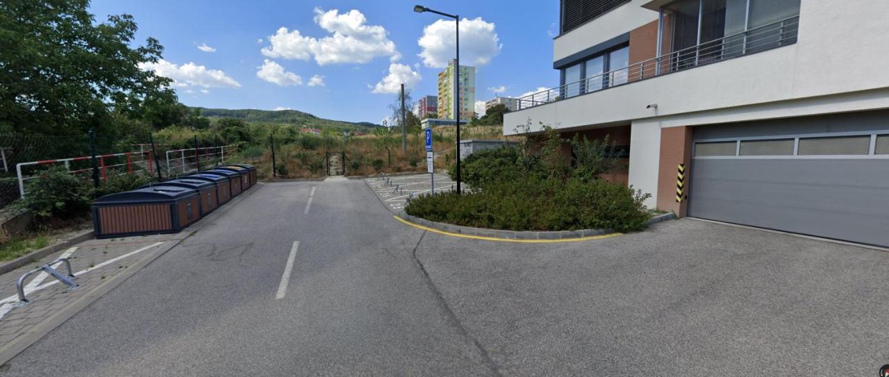 Air-Conditioned, 2 Room Apartment With Balcony, New Building Raca Bratislava Extérieur photo