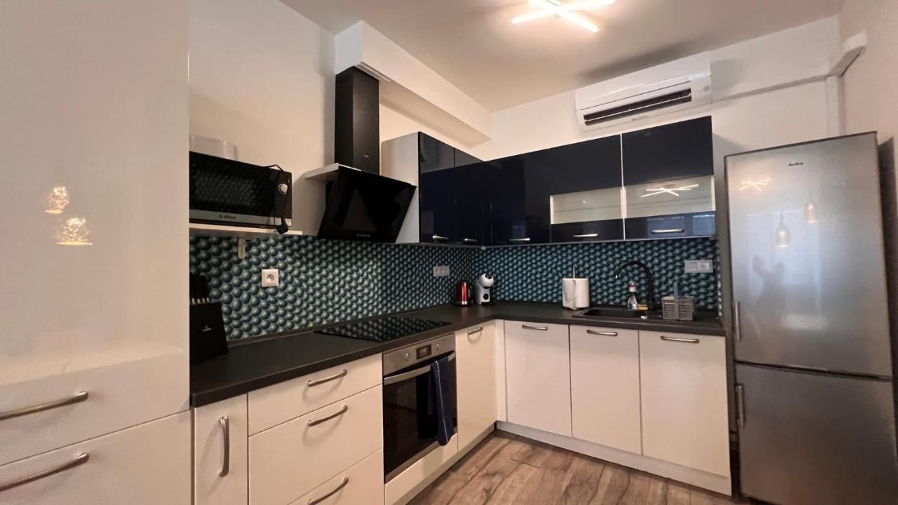 Air-Conditioned, 2 Room Apartment With Balcony, New Building Raca Bratislava Extérieur photo